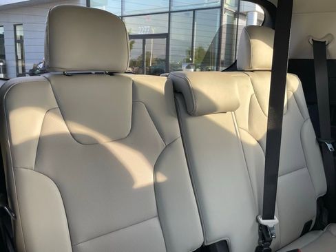 New 2025 Kia Telluride S image 30