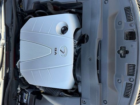 Used 2010 Lexus IS 350C RWD image 33