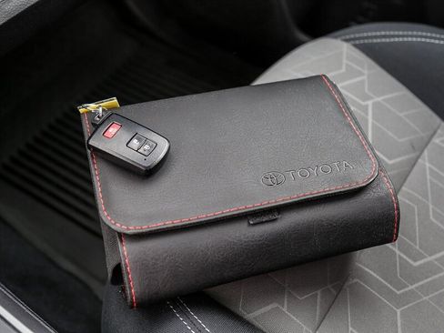 Used 2023 Toyota Tacoma TRD Sport image 33