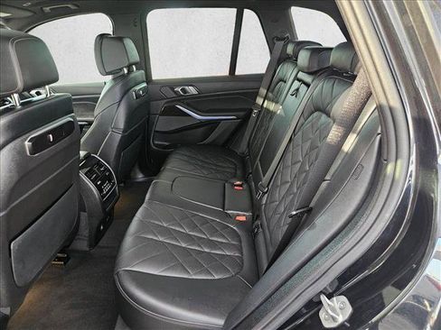 Used 2025 BMW X5 xDrive40i AWD/4WD image 16