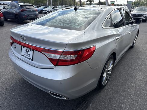Used 2013 Hyundai Azera w/ Technology Pkg image 4