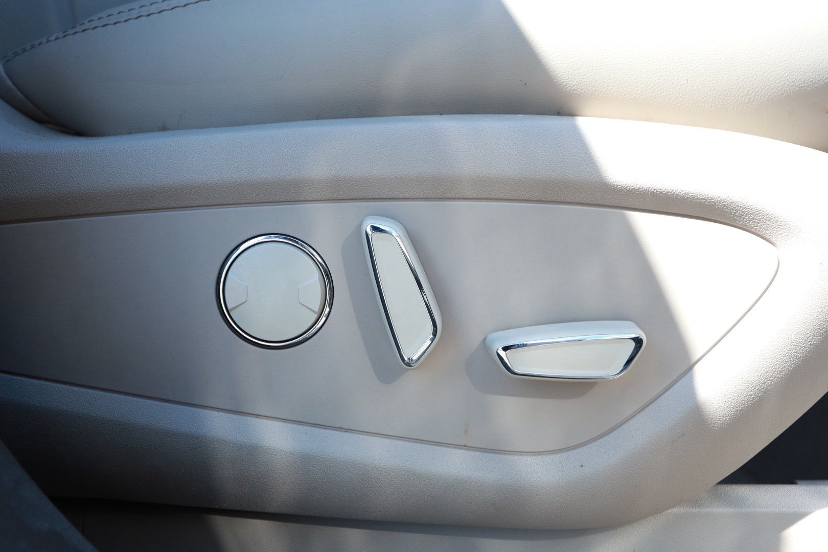 Used 2021 Lincoln Nautilus Reserve AWD/4WD image 29