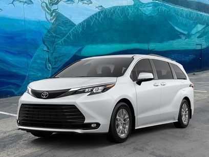 New 2026 Toyota Sienna XLE