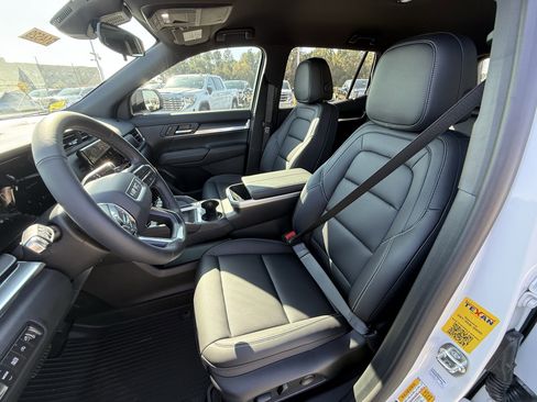 New 2026 GMC Terrain Elevation w/ Elevation Premium Package FWD image 16