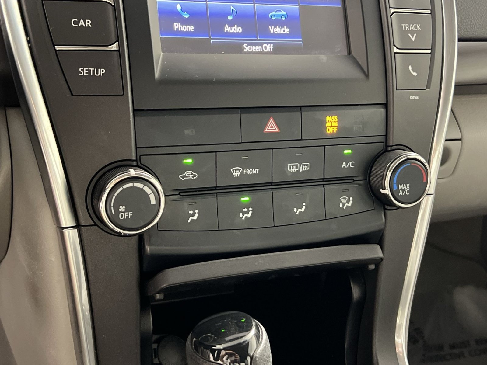 Used 2015 Toyota Camry LE FWD image 21