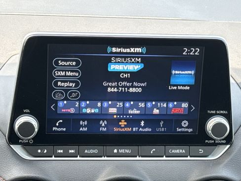 Used 2025 Nissan Sentra SR FWD image 22