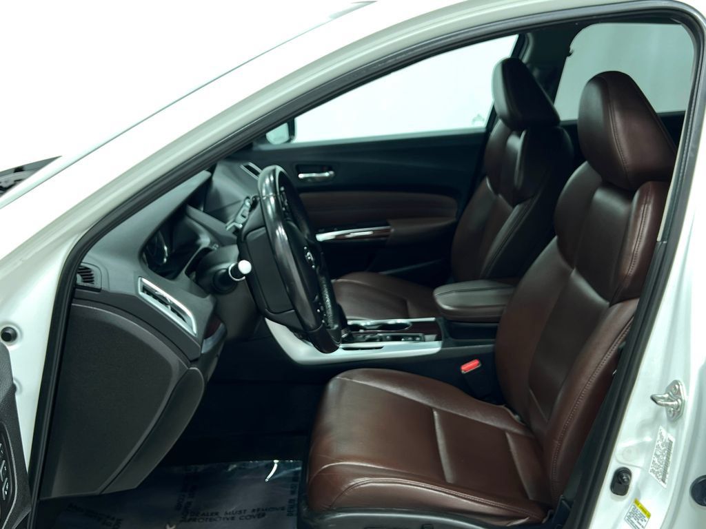 Used 2016 Acura TLX FWD image 13