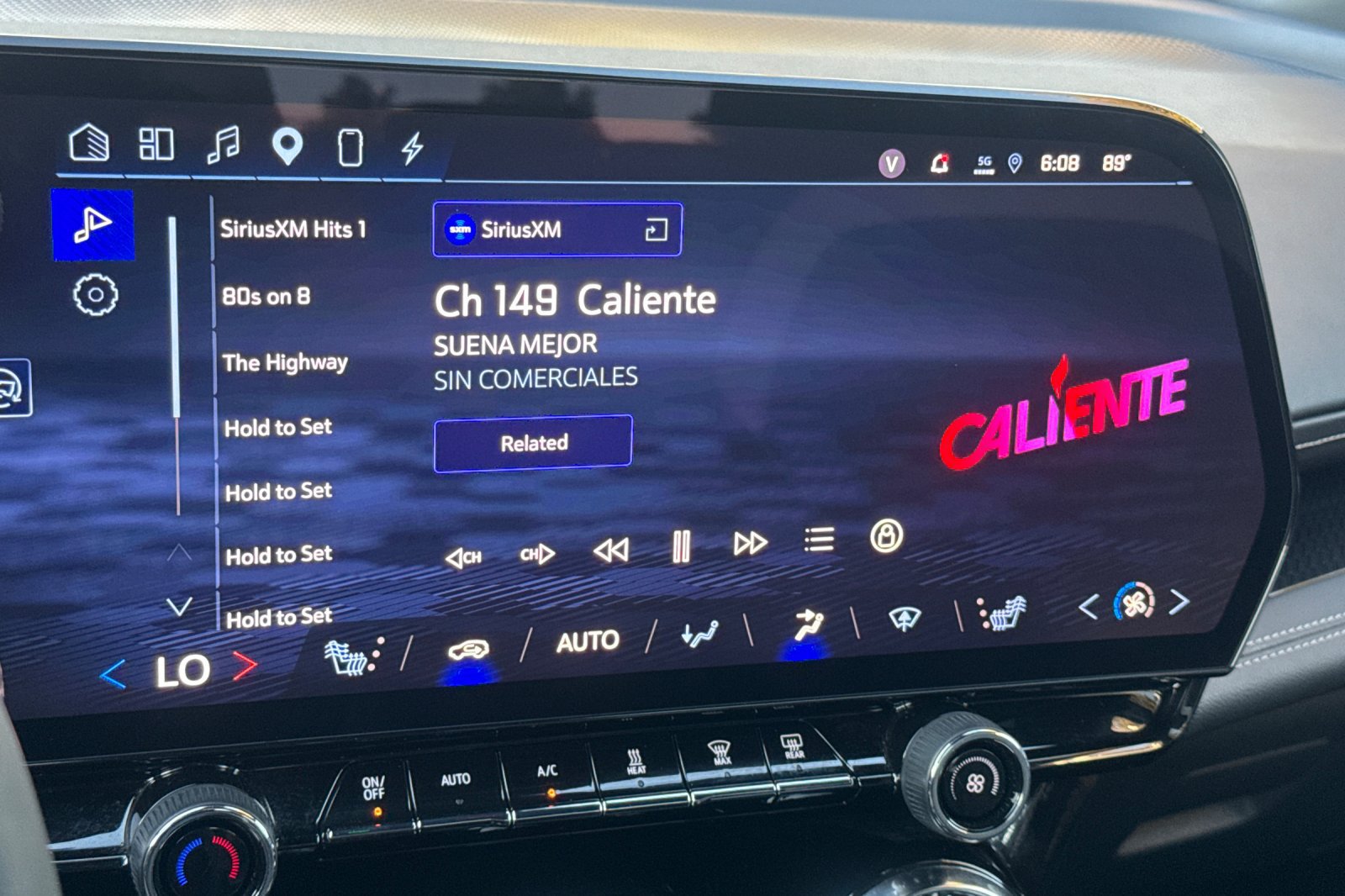 Used 2024 Chevrolet Blazer EV LT AWD/4WD image 25