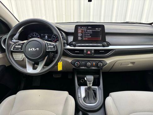 Used 2023 Kia Forte LXS image 26