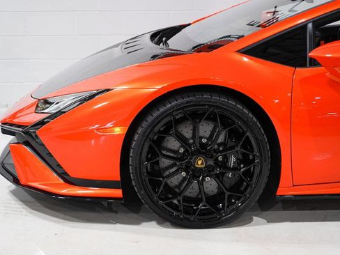 Used 2024 Lamborghini Huracan Tecnica image 35
