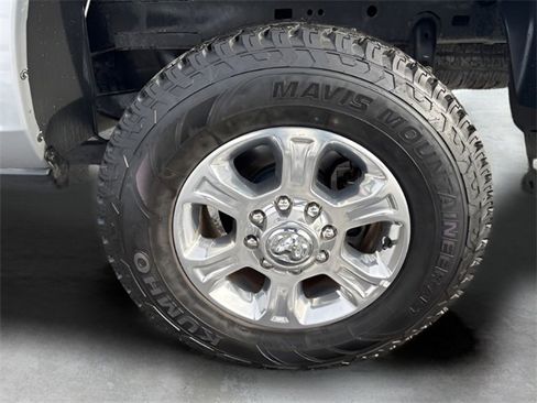 Used 2024 RAM 2500 Big Horn image 10