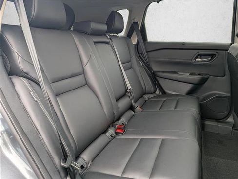 Used 2024 Nissan Rogue SL w/ SL Premium Package image 25