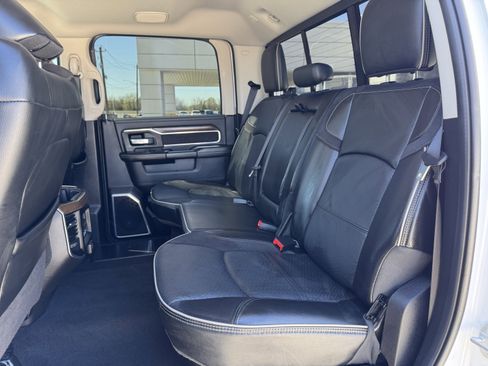 Used 2024 RAM 3500 Laramie image 32