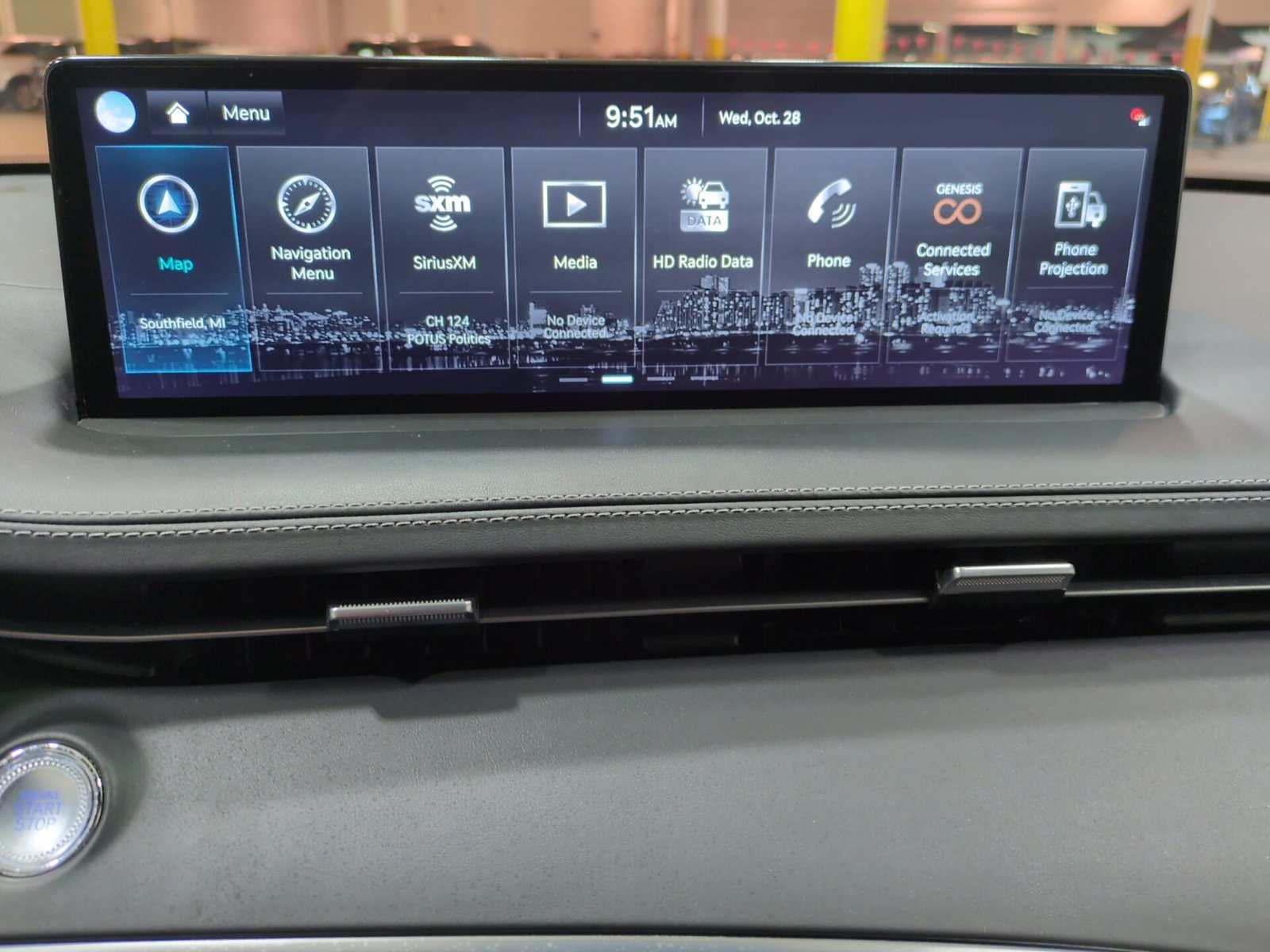 Certified 2025 Genesis GV70 3.5T Sport w/ Sport Prestige Package AWD/4WD image 26