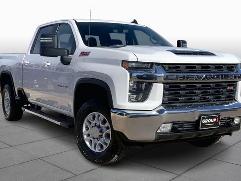 Used 2022 Chevrolet Silverado 2500 LT w/ Convenience Package image 2