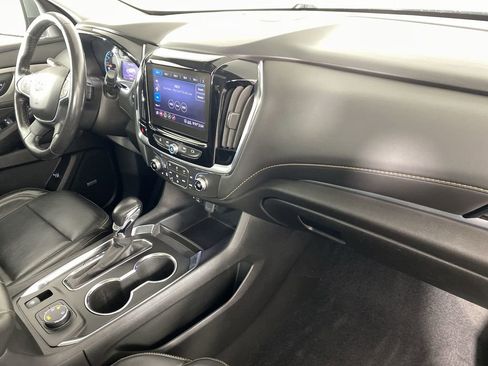 Used 2021 Chevrolet Traverse RS image 31
