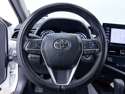 Used 2024 Toyota Camry LE w/ Convenience Package image 27