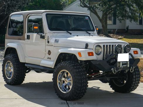 Used 2002 Jeep Wrangler Sahara image 12