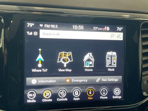 Used 2021 Jeep Grand Cherokee Limited image 18