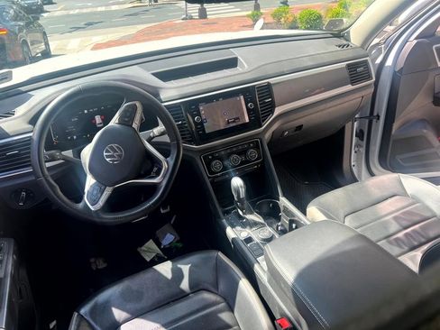 Used 2023 Volkswagen Atlas SEL Premium AWD/4WD image 8