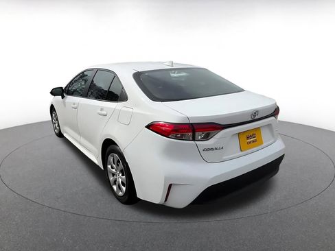 Used 2025 Toyota Corolla LE image 11