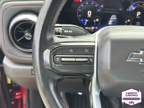 Used 2024 Chevrolet Colorado Z71 AWD/4WD image 17