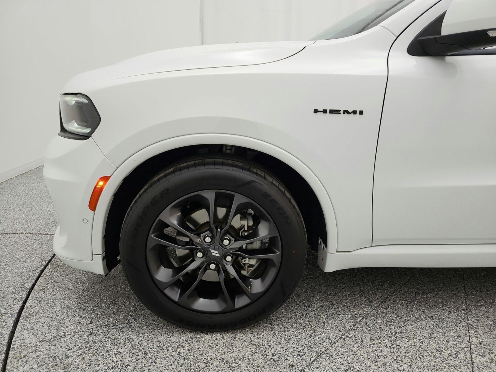 Used 2022 Dodge Durango R/T w/ Quick Order Package 22F RWD image 17