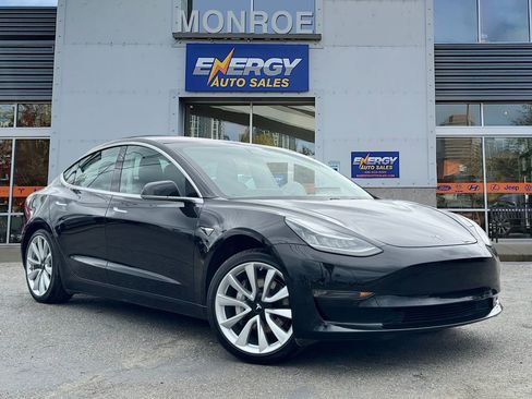 Used 2018 Tesla Model 3 Long Range RWD image 1