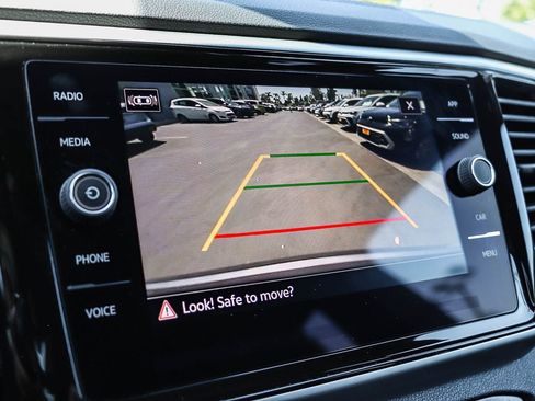 Used 2023 Volkswagen Atlas Cross Sport SE w/ Panoramic Sunroof Package FWD image 26