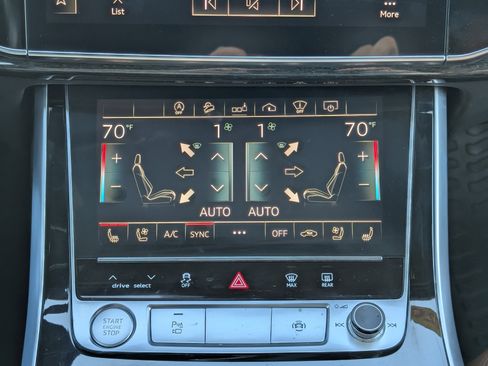 Used 2020 Audi Q7 3.0T Prestige w/ Prestige Package image 23