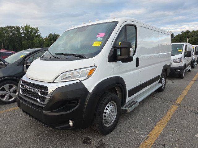 Used 2025 RAM ProMaster 2500 w/ U-Haul Equipment Group FWD image 5