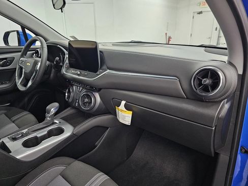 Used 2026 Chevrolet Blazer LT FWD image 12