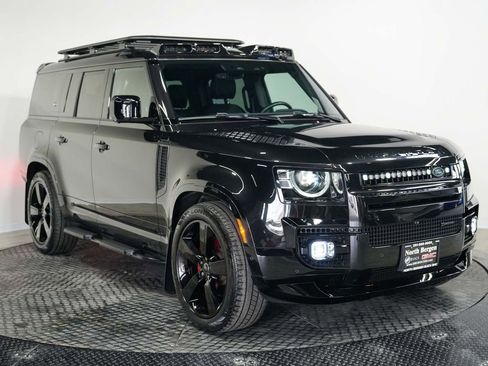 Used 2023 Land Rover Defender 130 X-Dynamic SE AWD/4WD image 3