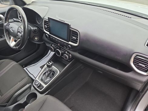 Used 2022 Hyundai Venue SEL w/ Cargo Package image 35