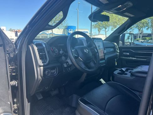 Used 2024 RAM 2500 Laramie w/ Night Edition image 42