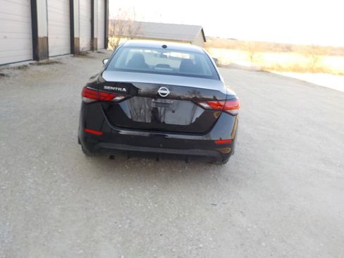 Used 2025 Nissan Sentra SV w/ All-Weather Package image 6