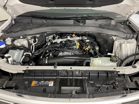 New 2026 Ford Explorer Active w/ Active Comfort Package RWD image 9