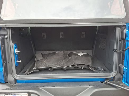Used 2024 Ford Bronco Wildtrak AWD/4WD image 32