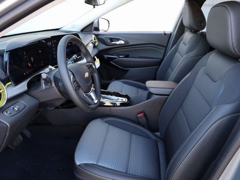 New 2026 Chevrolet Trax LT w/ Driver Confidence Package image 10