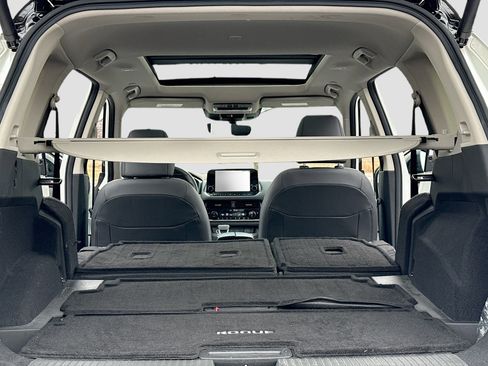 Certified 2023 Nissan Rogue SL w/ SL Premium Package image 7