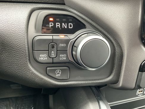 New 2026 RAM 1500 Express image 24