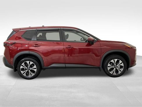 Used 2023 Nissan Rogue SV image 6