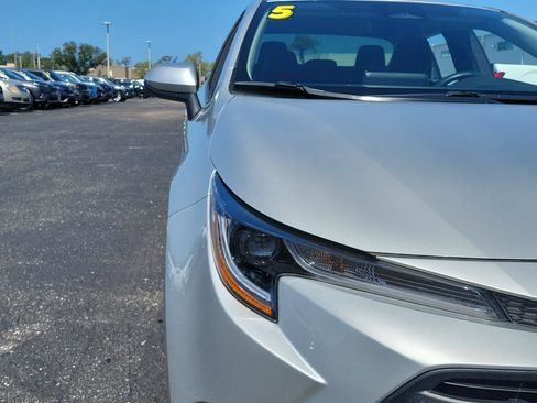 Certified 2025 Toyota Corolla LE FWD image 7
