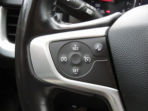 Used 2021 GMC Terrain SLE image 22