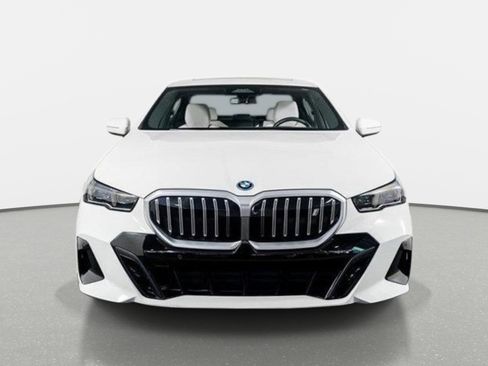 Used 2025 BMW i5 xDrive40 w/ M Sport Package AWD/4WD image 7