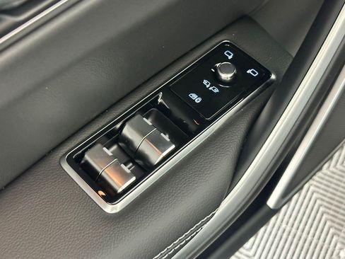 Used 2026 Jaguar F-PACE R-Dynamic S AWD/4WD image 10