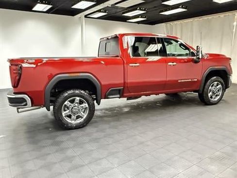 New 2026 GMC Sierra 2500 SLT AWD/4WD image 7