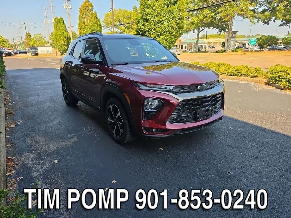 Used 2023 Chevrolet TrailBlazer RS w/ Sun and Liftgate Package FWD image 5