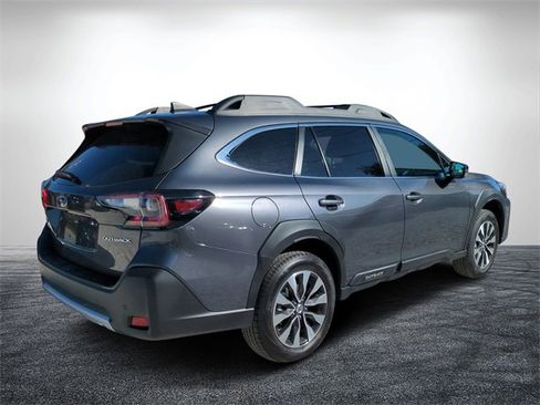 Certified 2025 Subaru Outback Limited image 3