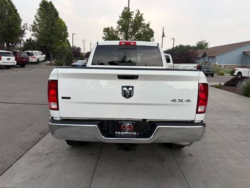 Used 2017 RAM 1500 Classic SLT AWD/4WD image 9